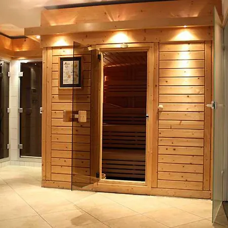 Hotel Rodewisch 酒店